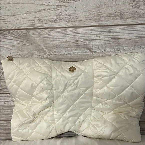 Kate Spade Quilted Cream/Ivory Accessory Bag - Picture 4 of 15